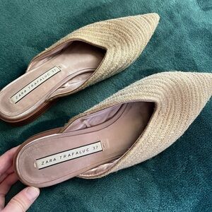 Zara Trafaluc Raffia Woven Straw Mules